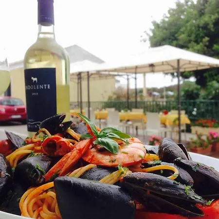 לינה וארוחת בוקר Il Porto Vecchio סטינטינו