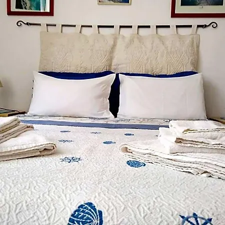 Il Porto Vecchio Bed & Breakfast 3*